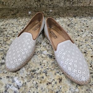 Pikolinos Merida Loafer Slip-on Flats Ivory Eyelet Size 38 (US 8)